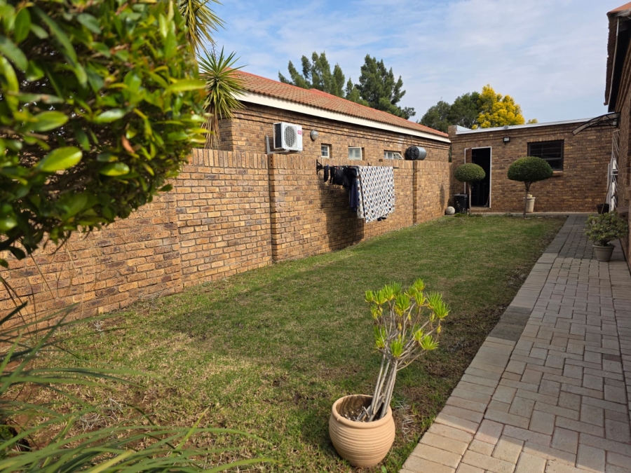 3 Bedroom Property for Sale in Carters Glen Northern Cape